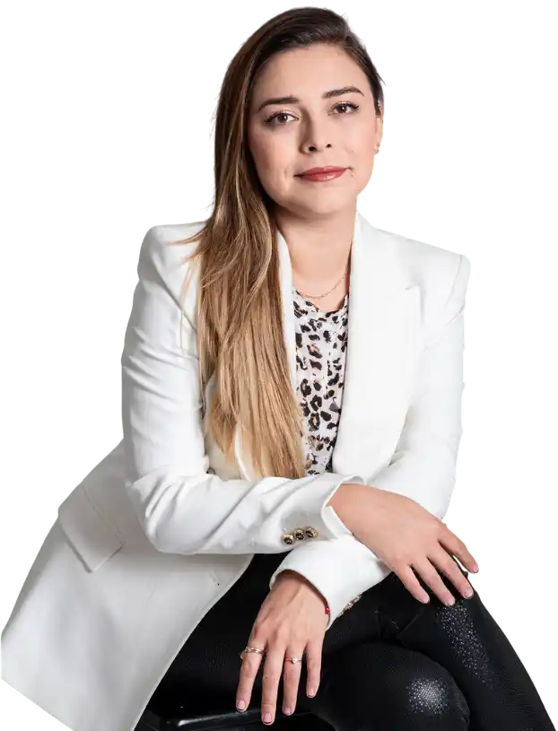 Abril, instructora del programa